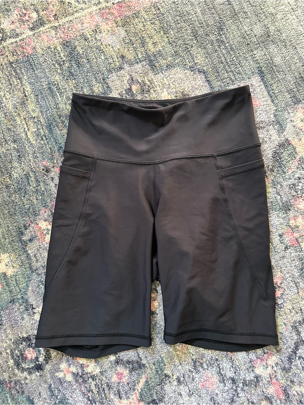 Old Navy Active Powersoft Black High-Rise Bike Shorts with Side Pockets Go-Dry M